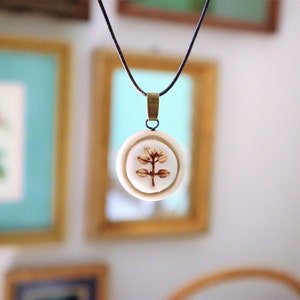 Thymes pendant, leaf pendant, white pendant/Mother&#39;s Day Gifts for Mothers who love gardening