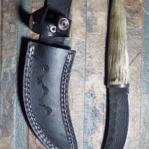 Custom Handmade knife with Damascus Steel Single Edged skinning Style Blade with heavy duty custom leather sheath