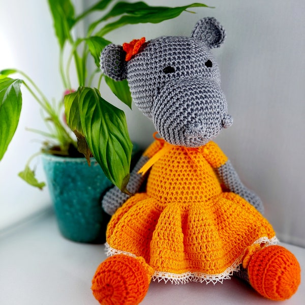 Mademoiselle Hippopotame - doudou amigurumi