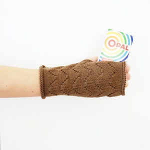 Knit wool gloves