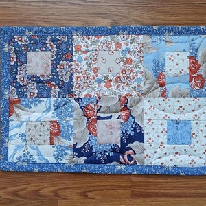 Country Boxes Placemat Pattern -- Easy Placemat Pattern Using Country Fabrics -- Jellyroll Friendly