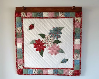 Spring Flowers - Appliqued Quilted Wall Hanging or Table Topper Pattern