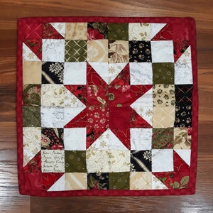 Christmas Stars - Quilted Table Topper PDF Pattern, Pieced Star Blocks, Christmas Block Pattern