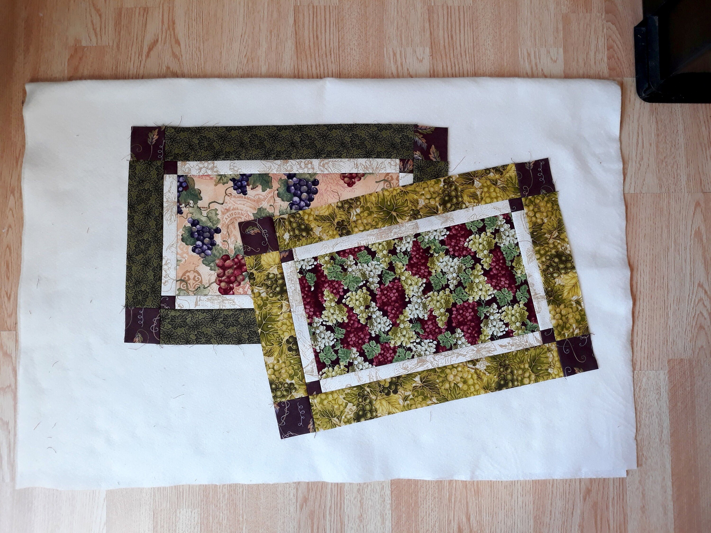 Wine-themed Quilted Placemat PDF Pattern, Pieced Blocks, Easy Placemat ...