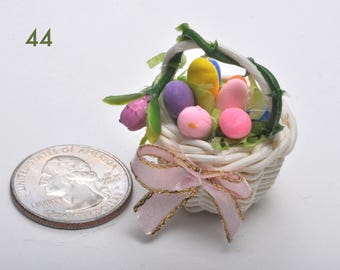 Handmade Miniature Easter Basket, 1:12 Scale Dollhouse Food Elizabeth Mukerji #44