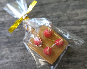 1:12 scale Dollhouse Halloween Candy Apples, Tiny sweet treats for trick or treatersOr poisoned apples for little witches and goblins (#5)