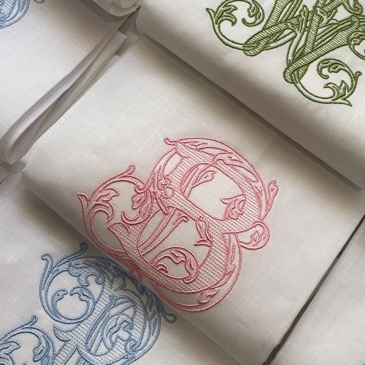 Monogram Linen Hand Towel. Custom Personalized Hostess Gift. Wedding Linens. European Linen. Vintage Vine Single Letter. Grandmillennial - Etsy