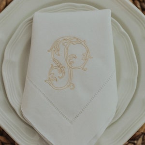 Monogram Dinner Napkin Custom Embroidered Napkin Holiday Table Cotton Linen Personalized Gift Personalized Gift for Bride Couple Hostess