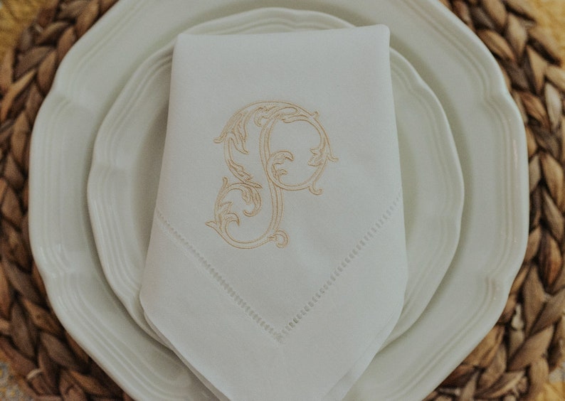 Monogram Dinner Napkin Custom Embroidered Napkin Holiday Table Cotton Linen Personalized Gift Personalized Gift for Bride Couple Hostess