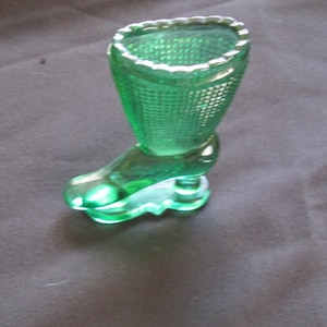 L E Smith Victorian Glass Boot Match Stricker