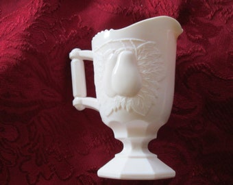 Vintage Baltimore Pear Shell Pink Creamer