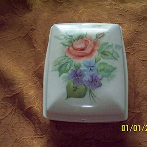 Vintage Hand-Painted  Porcelain Trinket Box