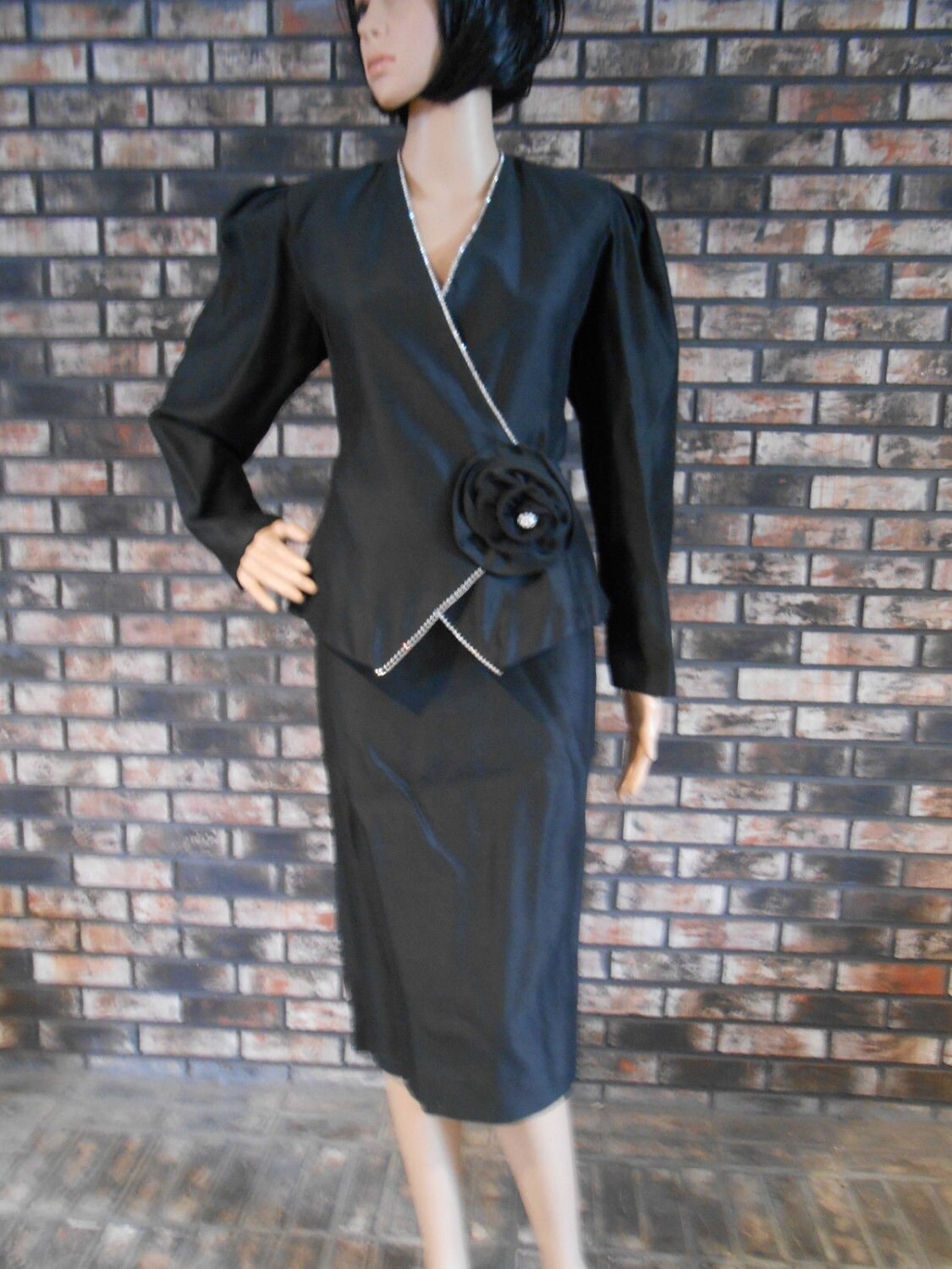 black skirt suit clearance