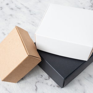 50x Kraft Cardboard Box Brown White Sturdy Small Wedding Birthday Party Favour Gift Container