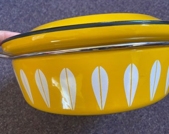 Mid century modern Catherineholm Norway vintage enamel casserole colorful yellow