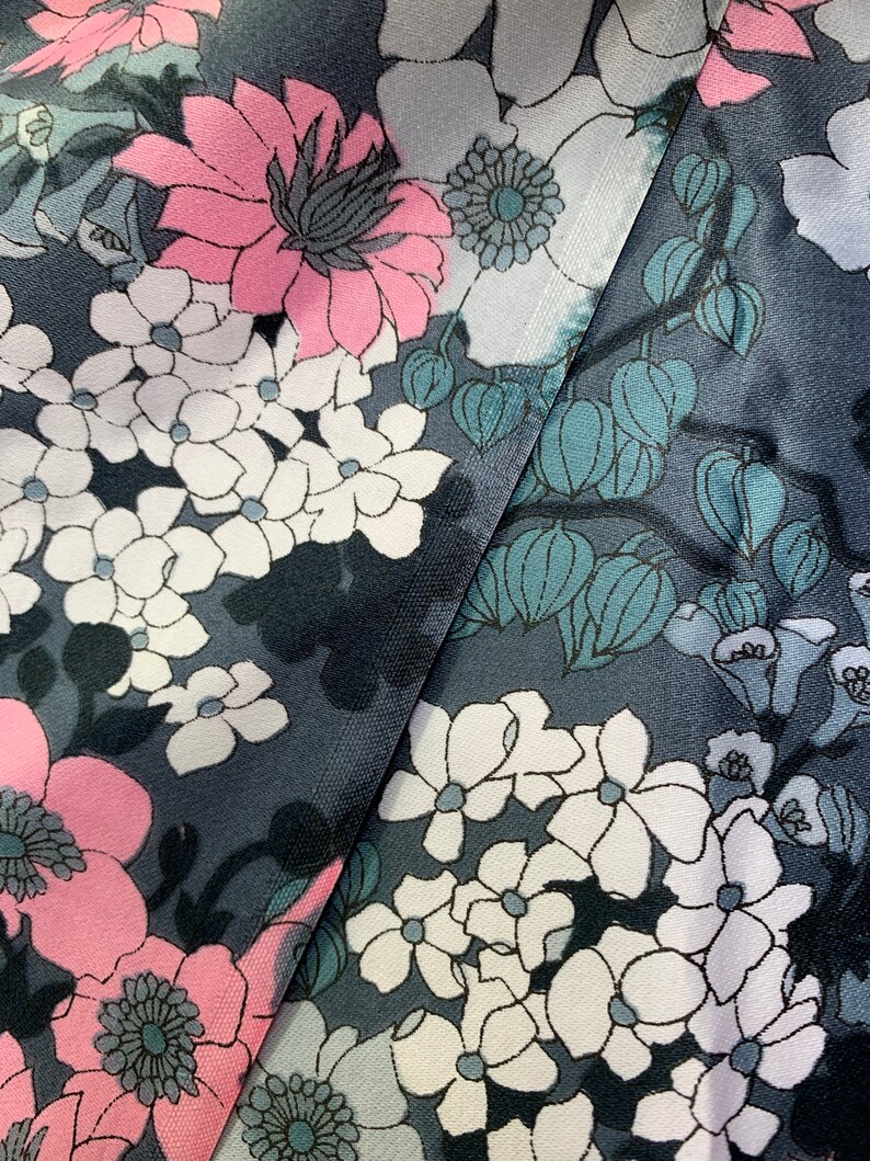 Fabulous Vintage Cotton Floral Design Top Quality And Lots To Work With