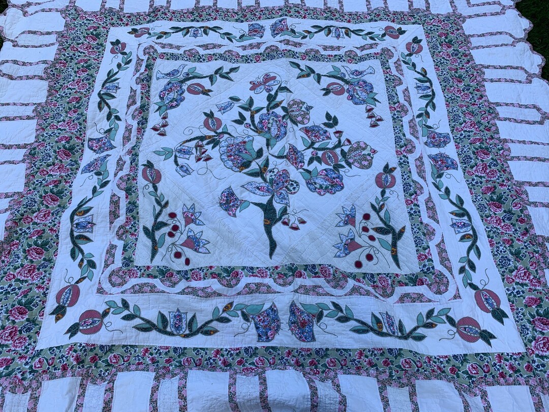 Amazing Vintage Arch Quilt Beautiful Floral Design With Etsy