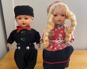 Vintage Rozetta Pair of Dutch Dolls