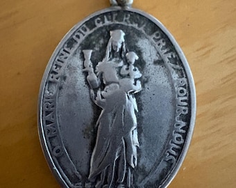 Antique French Catholic Devotional Medal of Marie Reine Du Clerge