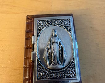 Vintage Rosary Box Made In Czechoslovakia
