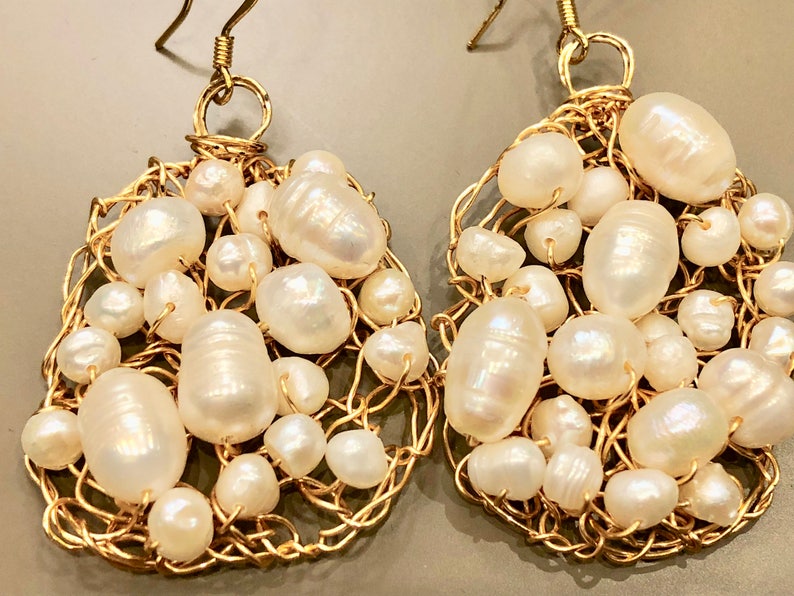 Handmade 14K gold filled wire crochet earrings with white fresh water pearls SJC10113