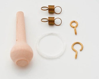 Ashford Scotch Tension Knob Kit, Replacement parts for Ashford Traditional, Elizabeth, Traveler and Kiwi Wheel, two styles of tension knobs.