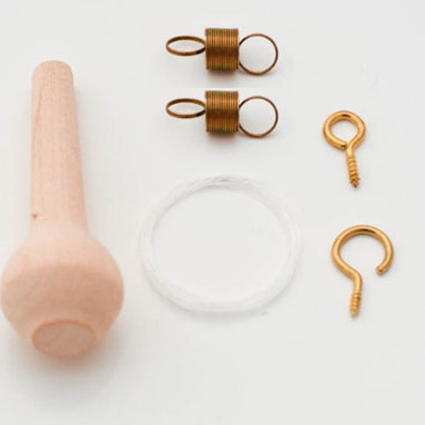 Ashford Scotch Tension Knob Kit, Replacement parts for Ashford Traditional, Elizabeth, Traveler and Kiwi Wheel, two styles of tension knobs.