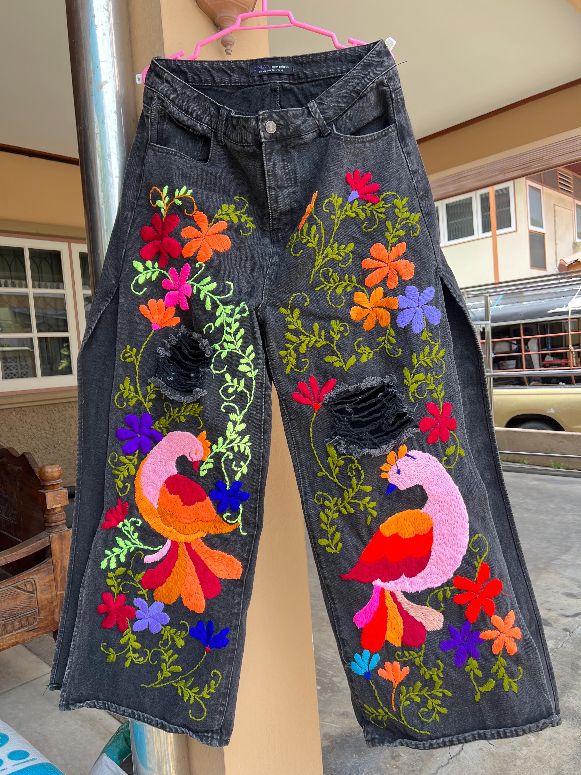 Desigual Jeans With Daisies 🌸 Hand-painted Jeans Featuring