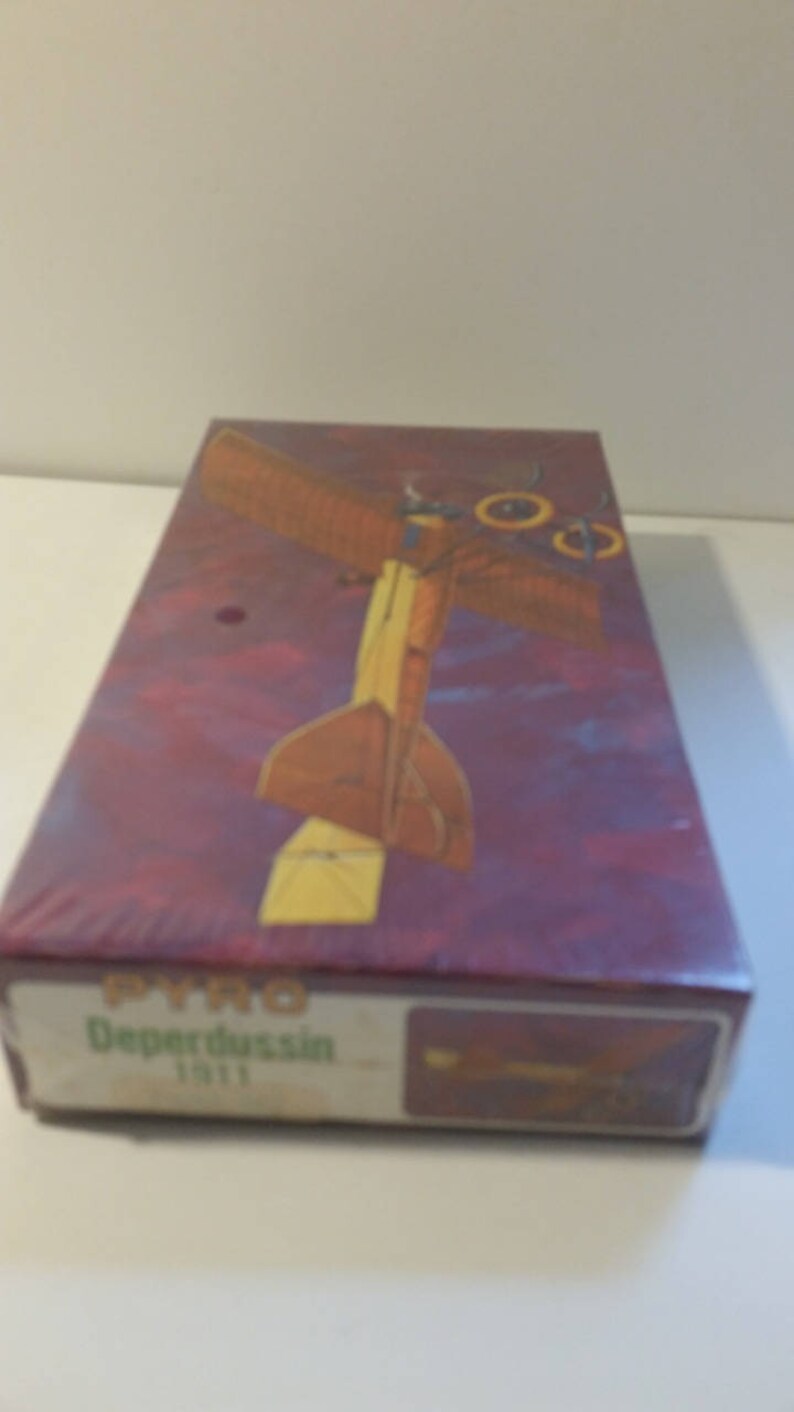 Vintage airplane 1911. Vintage Model Airplane Unopened PYRO Deperdussin airplane P603-100 NOS 148 scale