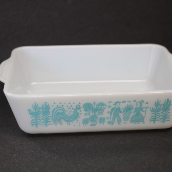 Vintage Pyrex Amish Butterprint Dish 1 1/2 Quart Refrigerator Casserole Blue 503