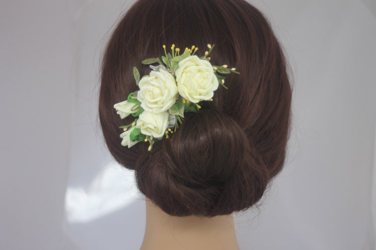 Accessorio per capelli Ribbonwork Luce Giallo Rosa Corsage Accessorio di nozze Pin floreale con Stamen vintage, Cristalli