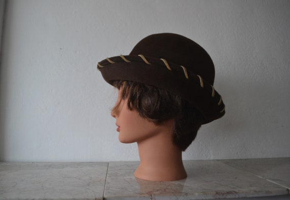 Women's Brown Felt Tyrolean Style Hat/ Vintage Bo… - image 2