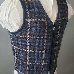 Vintage Plaid Wool Vest: 90s Knit Sweater Waistcoat