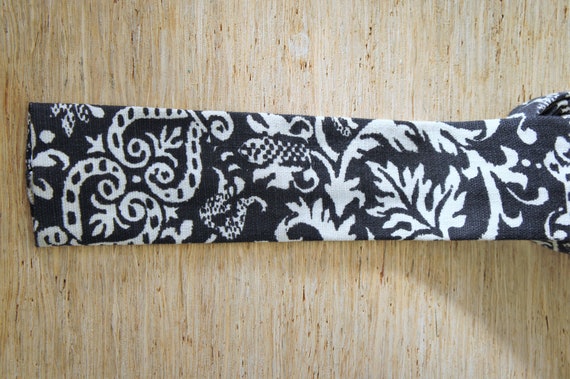 Vintage Rooster Batik Necktie/Black and White/ c.… - image 4