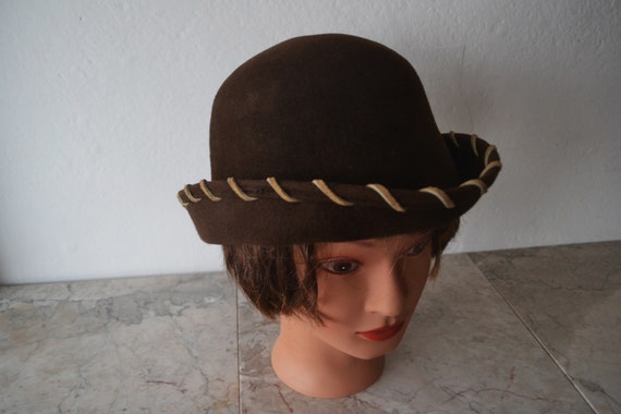 Women's Brown Felt Tyrolean Style Hat/ Vintage Bo… - image 6