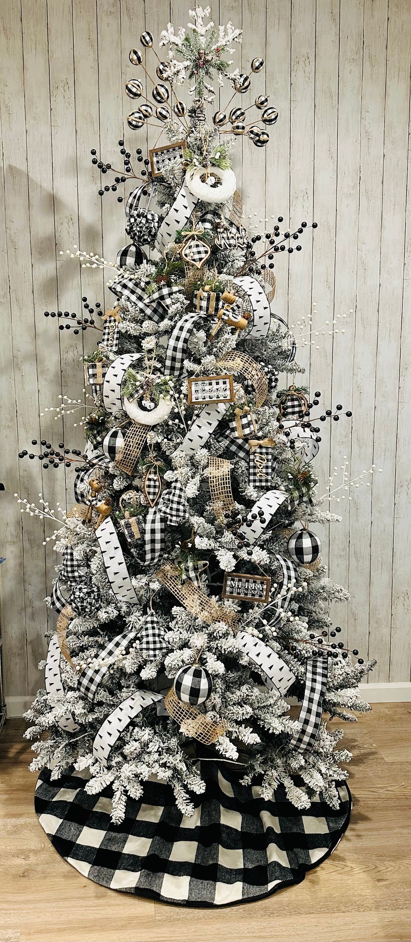 Black & White Christmas Tree Kit - Buffalo Tree Kit - Inc Black & White Christmas Tree Kit - Buffalo Tree Kit - Inc