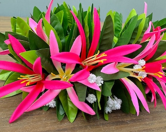 Pink Flower Crown Haku headband- silk expandable Maile leaf crown with spider lilies and baby’s breath - Hawaiian Tahitian head crown lei