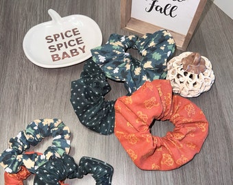 Autumn Scrunchies 3 Pack, Green, Fall Scrunchies, Autumn Hair Accessories, Fall Hair Accessories, Autumn Wedding Bachelorette Scrunchies