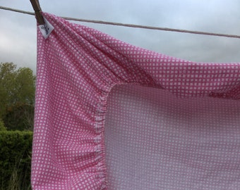 SALE!!! Pink and White Checks on Cozy Flannel Fitted Crib Sheet. Fits standard crib mattress.