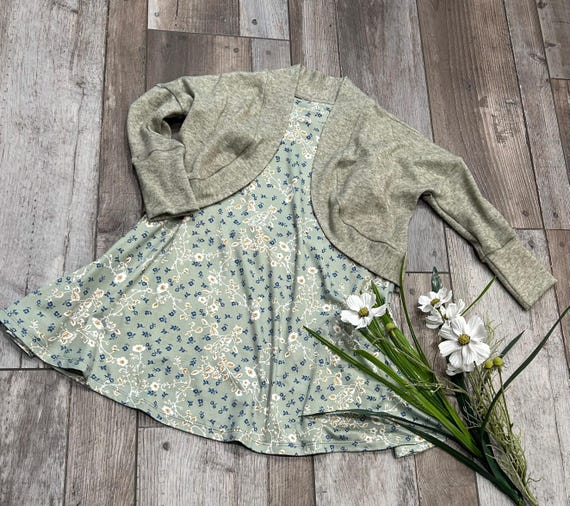 green emerald velvet dress Liana Contemporary Knit Set - Coordinated Silhouette with Refined Texture for Versatile Wardrobes main image 1