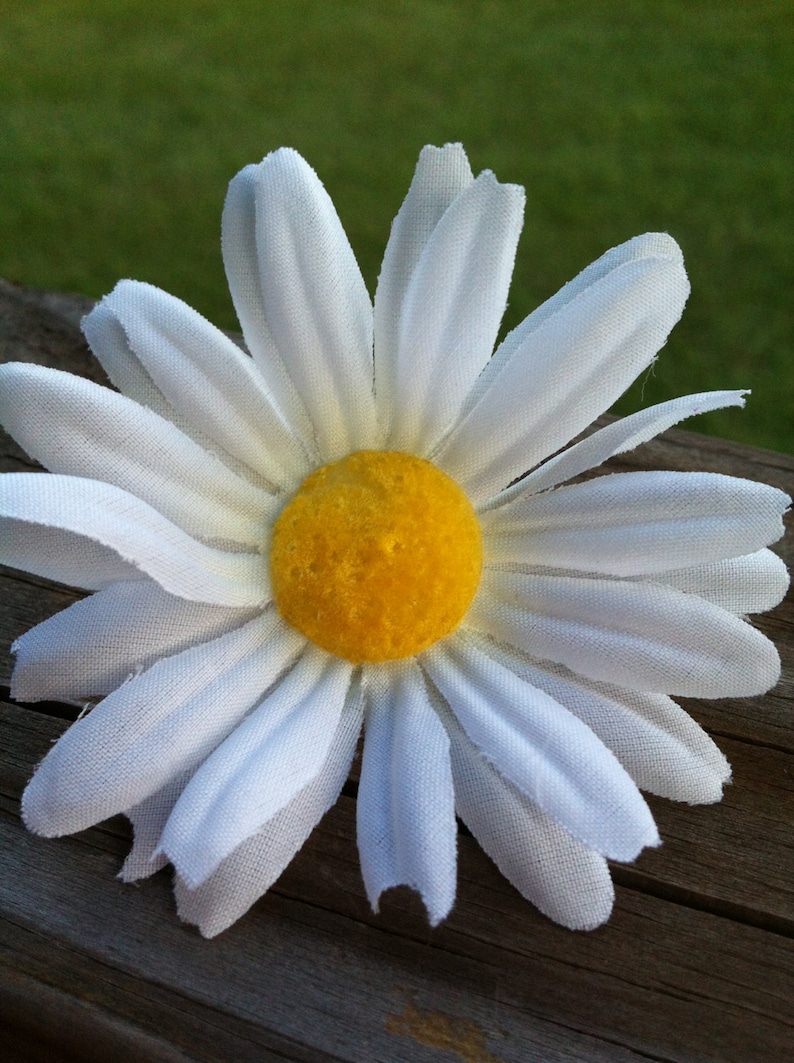 New Silk Gerber Daisies White Yellow Fuzzy Center Wedding Bouquet