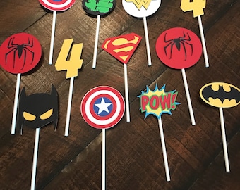 Adornos para cupcakes de superhéroes