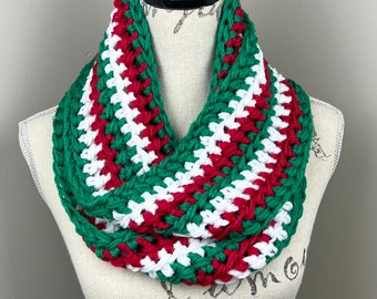 Crochet scarf, red green and white striped infinity scarf, Christmas scarf, holiday scarf