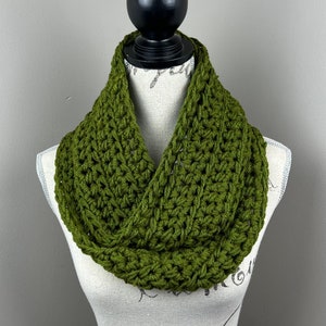 Olive green chunky crochet infinity scarf image 1