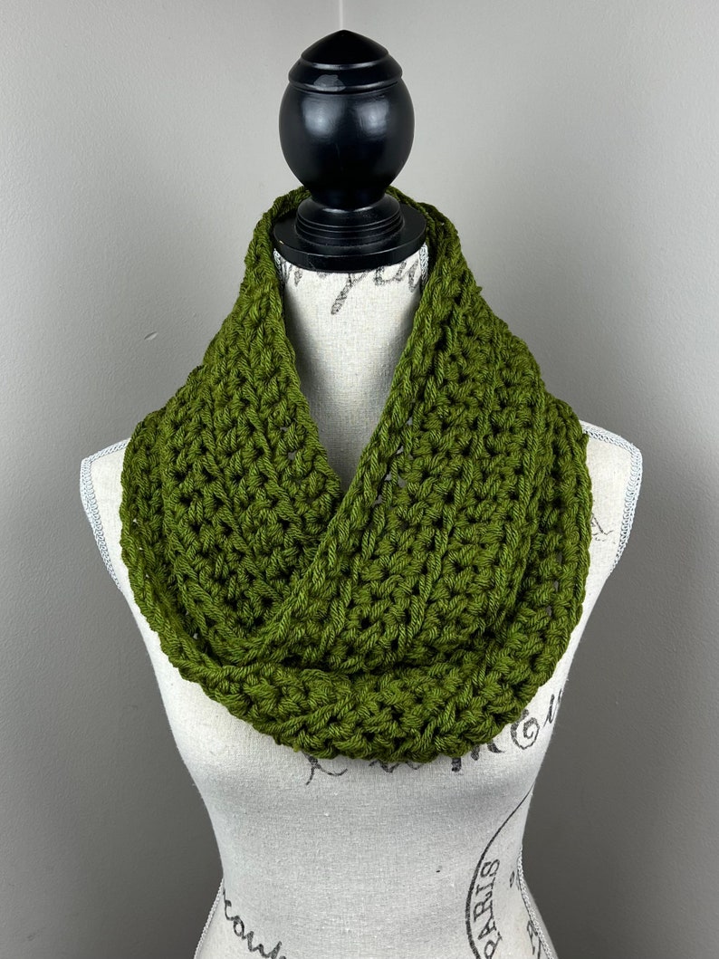 Olive green chunky crochet infinity scarf image 1