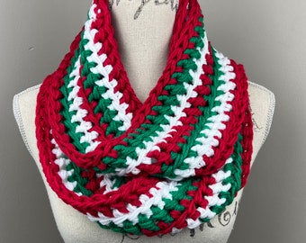 Crochet scarf, red green and white striped infinity scarf, Christmas scarf, holiday scarf