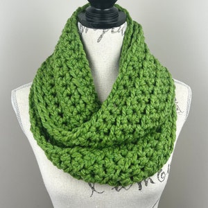 Crochet scarf, green infinity scarf