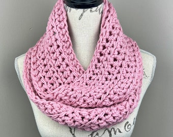 Infinity scarf, Valentine’s Day rose pink crochet scarf