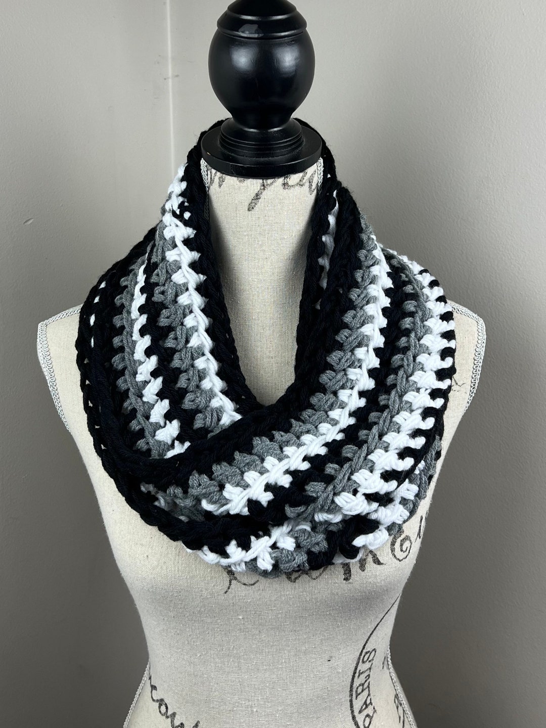 Infinity Scarf, Crochet Chunky Scarf Black White Grey Striped Scarf - Etsy