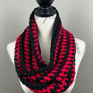 Red black striped infinity scarf, crochet infinity scarf
